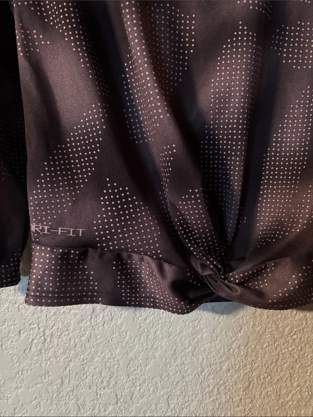 Nike Girls Black Dri-FIT Twist Hem Long Sleeve Athletic Top Size Medium Good